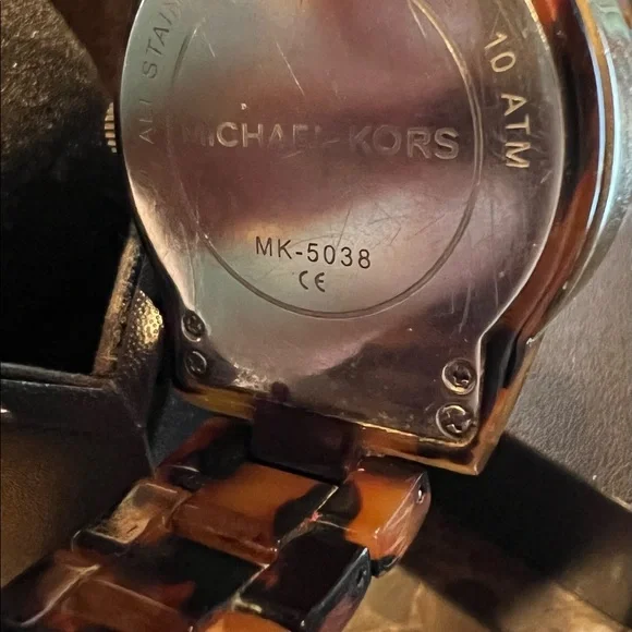 Michael Kors Tortoiseshell Watch Ritz MK5038 Swarovski Crystals chronograph dial - Picture 6 of 6